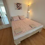 Na Zielonych Wzgorzach Apartman