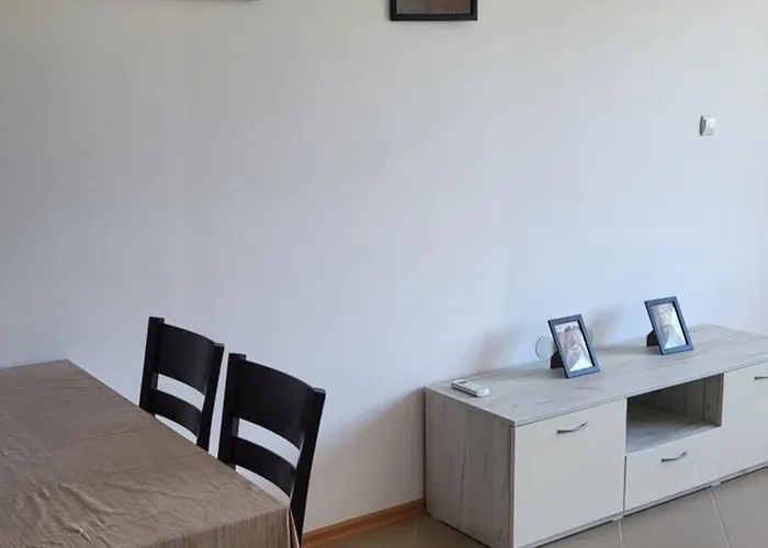 Na Zielonych Wzgorzach Апартамент Слънчев бряг